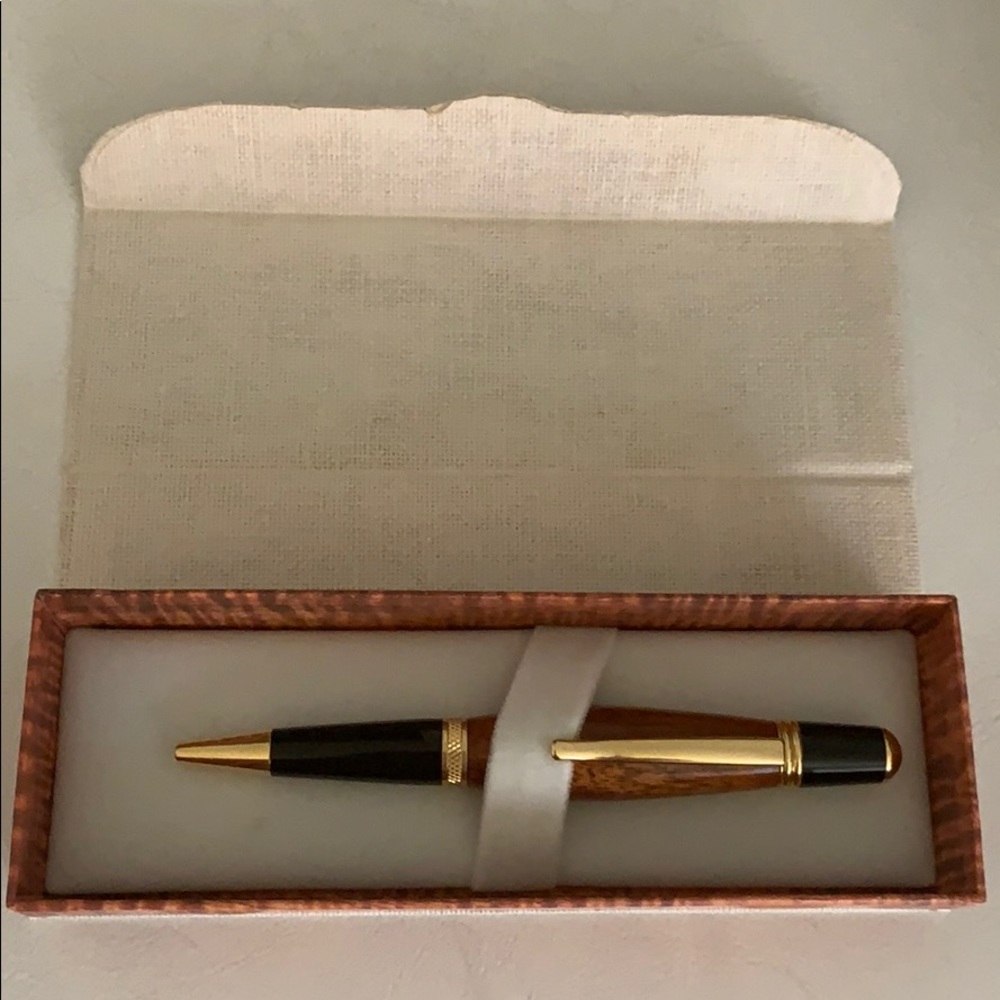Martin & MacArthur pen